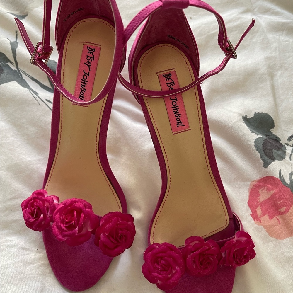 Betsy Johnson sandals